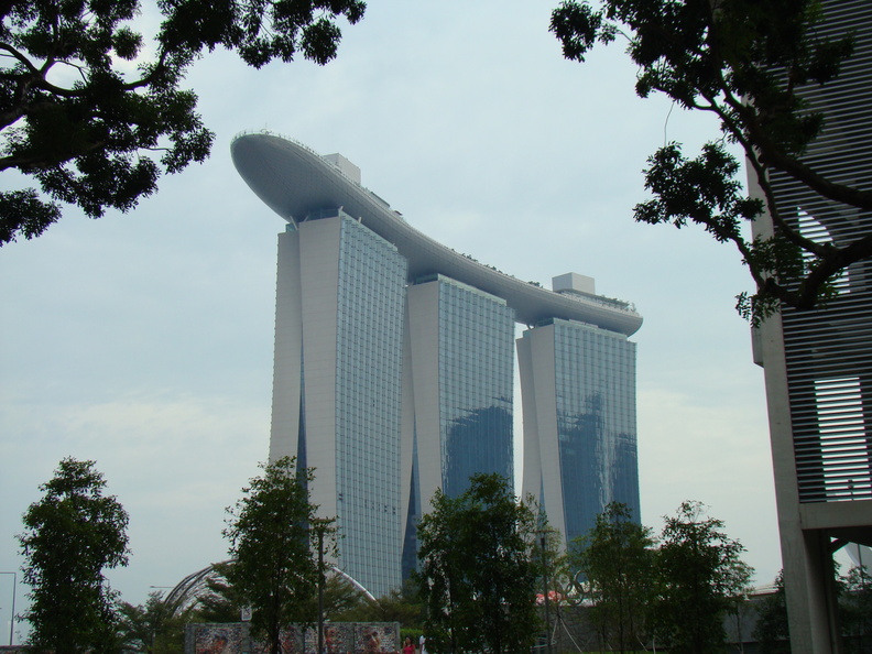2012 02-Singapore Marina Bay Sands Tower.jpg